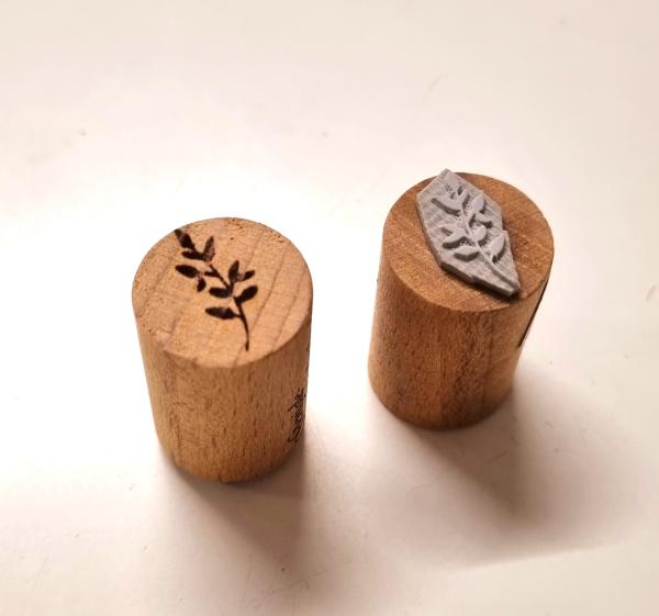 Holzstempel Blätterzweig klein